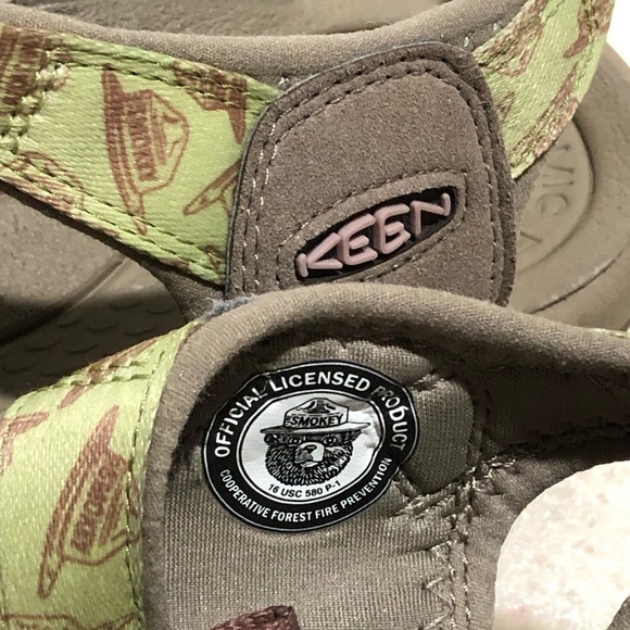 Keen Women’s size 10 Water Sandals Newport Closed Toe Smokey Bear - Picture 9 of 11